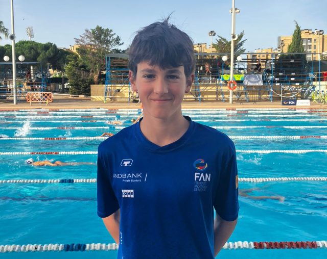 Alex Garcia bat dos rècords d’Andorra de 13 anys i aconsegueix dues mínimes per al Campionat d’Espanya