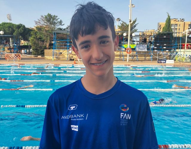 Marc García de la Fuente rebaixa dues vegades el rècord d’edat dels 200 metres papallona